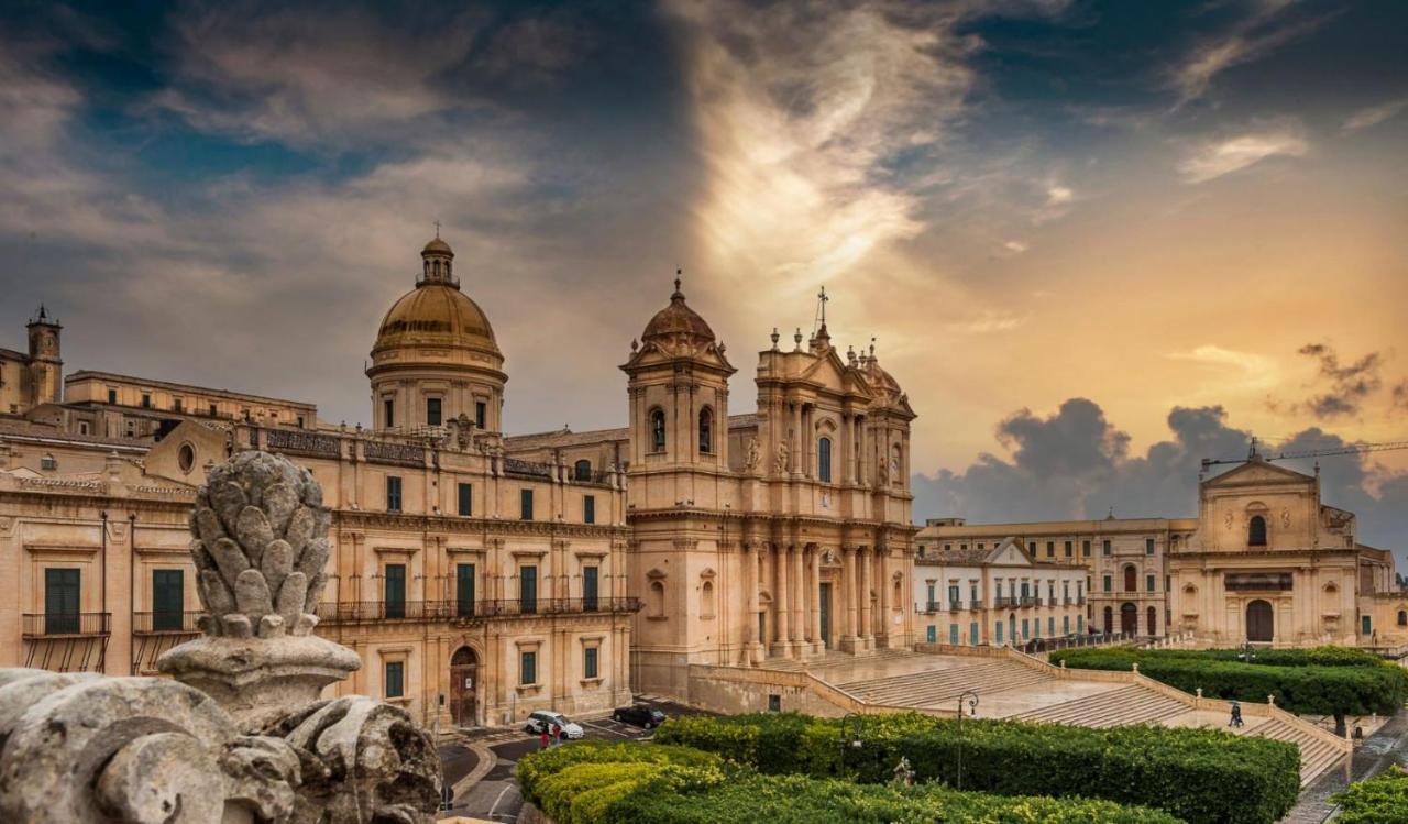 A Casa Tua Affitti Brevi Bed & Breakfast Noto Dış mekan fotoğraf