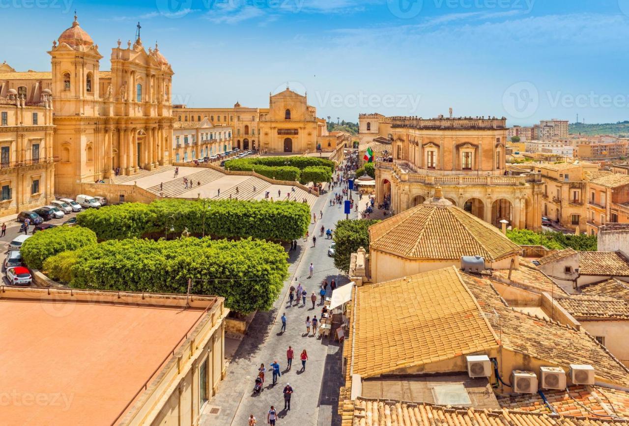 A Casa Tua Affitti Brevi Bed & Breakfast Noto Dış mekan fotoğraf