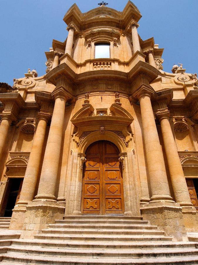 A Casa Tua Affitti Brevi Bed & Breakfast Noto Dış mekan fotoğraf
